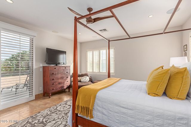 3981 E NAVIGATOR Lane, Phoenix, AZ 85050