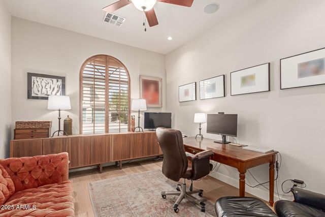 3981 E NAVIGATOR Lane, Phoenix, AZ 85050