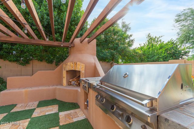 3981 E NAVIGATOR Lane, Phoenix, AZ 85050