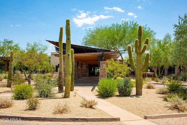 3981 E NAVIGATOR Lane, Phoenix, AZ 85050