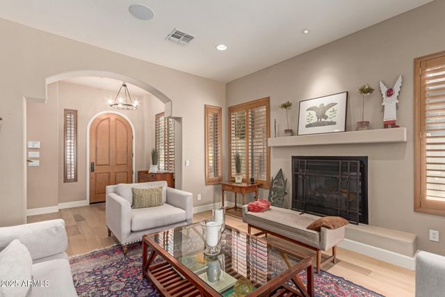 3981 E NAVIGATOR Lane, Phoenix, AZ 85050