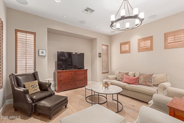 3981 E NAVIGATOR Lane, Phoenix, AZ 85050