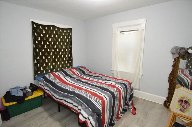 2351 25TH AVENUE S, St Petersburg, FL 33712