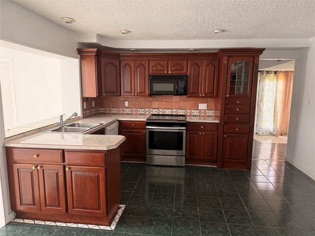 2150 Courtland Circle, Carrollton, TX 75007