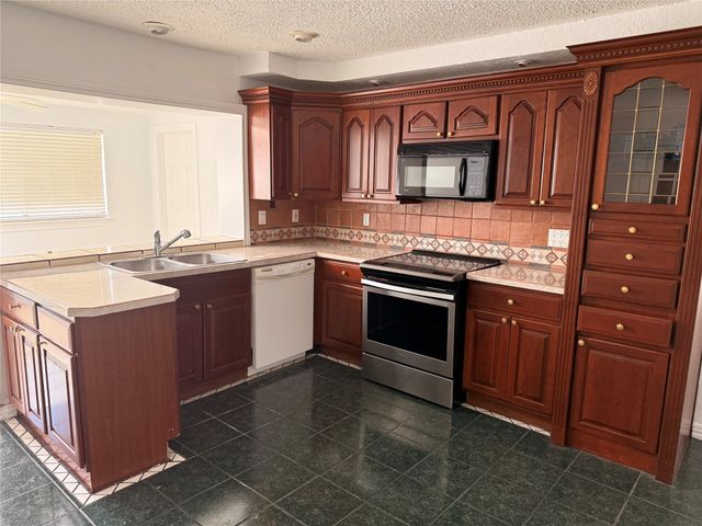 2150 Courtland Circle, Carrollton, TX 75007