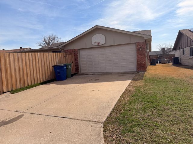 2150 Courtland Circle, Carrollton, TX 75007