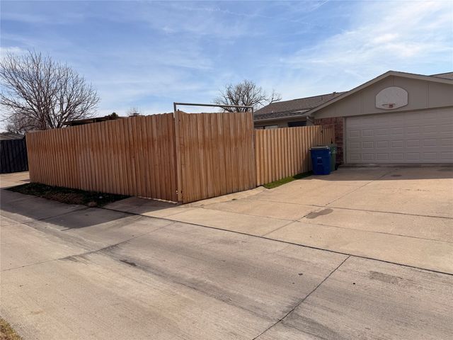 2150 Courtland Circle, Carrollton, TX 75007