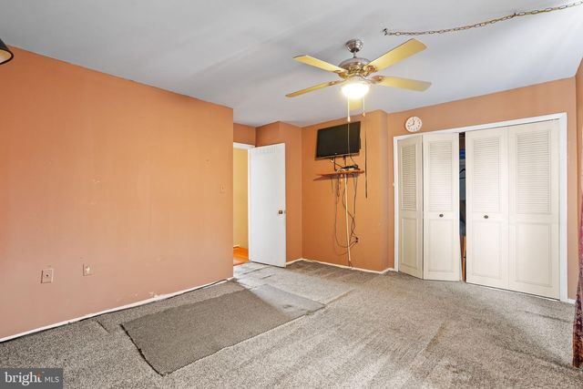 1359 BARNABY TER SE, Washington, DC 20032