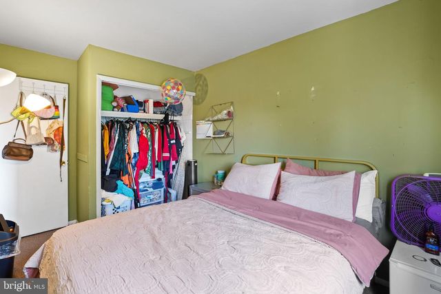 1359 BARNABY TER SE, Washington, DC 20032