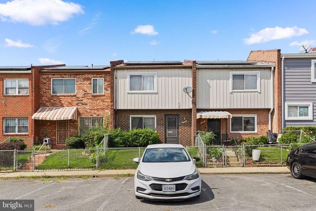 1359 BARNABY TER SE, Washington, DC 20032