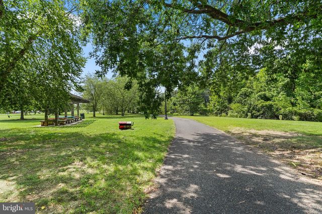 1359 BARNABY TER SE, Washington, DC 20032