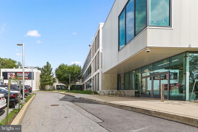 1359 BARNABY TER SE, Washington, DC 20032