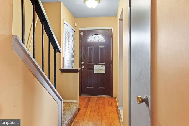 1359 BARNABY TER SE, Washington, DC 20032