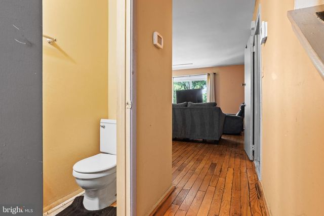 1359 BARNABY TER SE, Washington, DC 20032