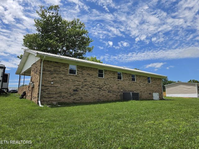 220 Harden Rd, Sparta, TN 38583