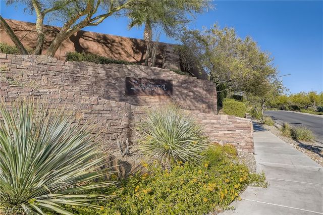 10555 Winter Grass Drive, Las Vegas, NV 89135