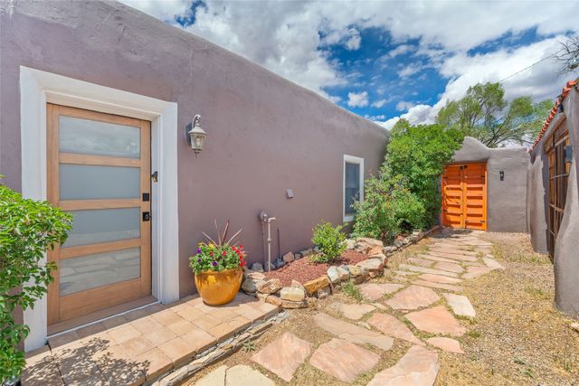 26 River Street, Cerrillos, NM 87010