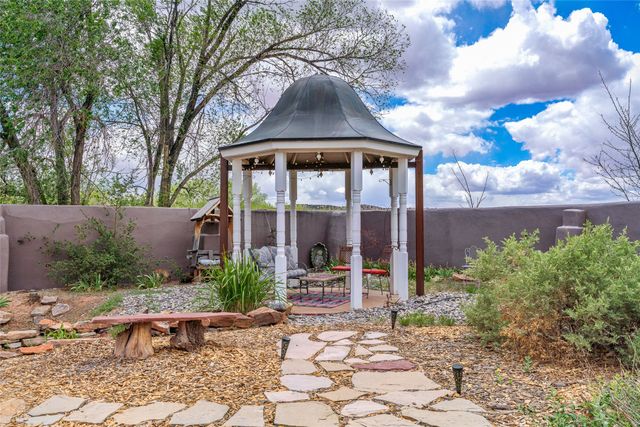 26 River Street, Cerrillos, NM 87010