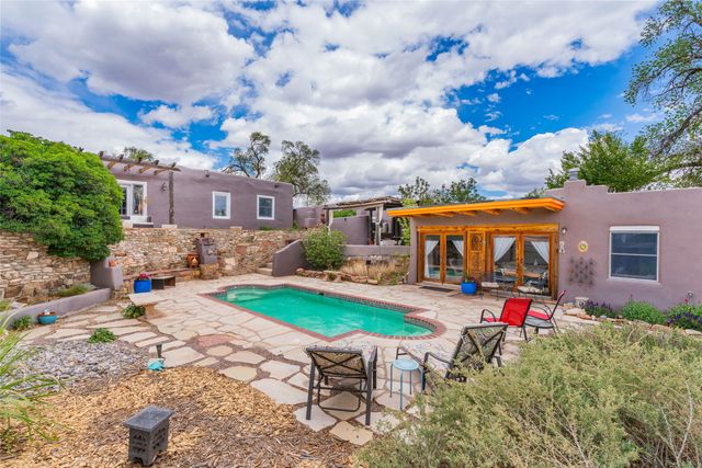 26 River Street, Cerrillos, NM 87010