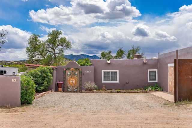 26 River Street, Cerrillos, NM 87010