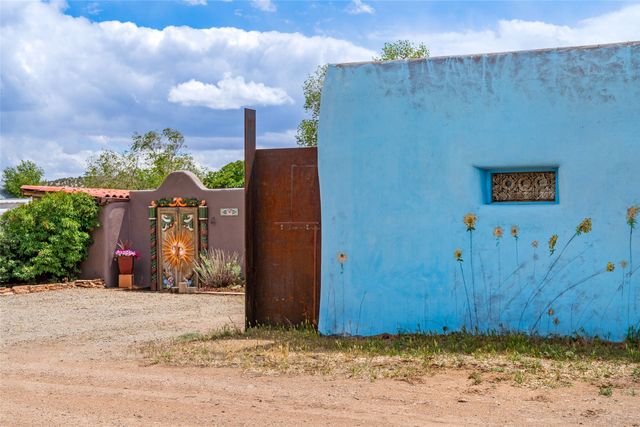 26 River Street, Cerrillos, NM 87010