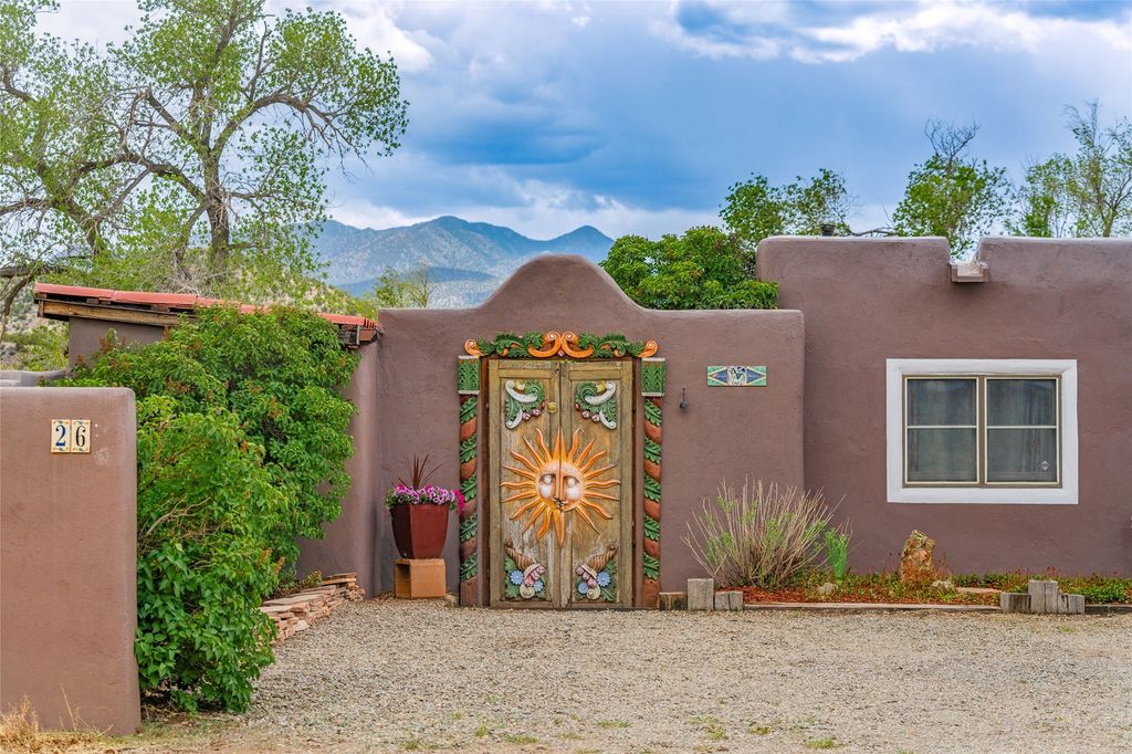 26 River Street, Cerrillos, NM 87010