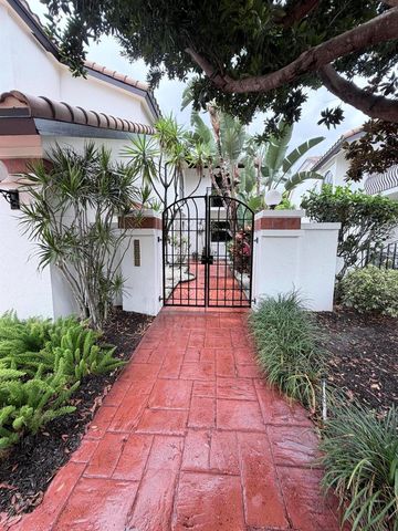6532 Via Rosa, Boca Raton, FL 33433