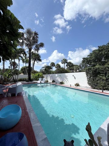 6532 Via Rosa, Boca Raton, FL 33433