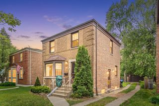9932 S Maplewood Avenue, Chicago, IL 60655