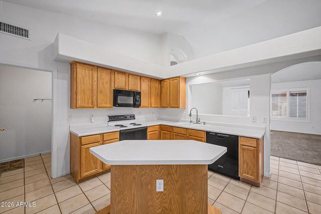 260 S YALE Court, Gilbert, AZ 85296