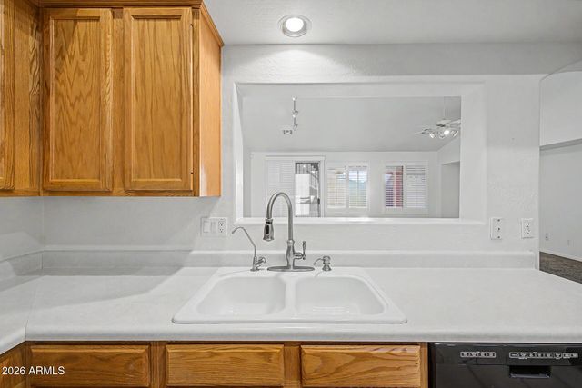 260 S YALE Court, Gilbert, AZ 85296