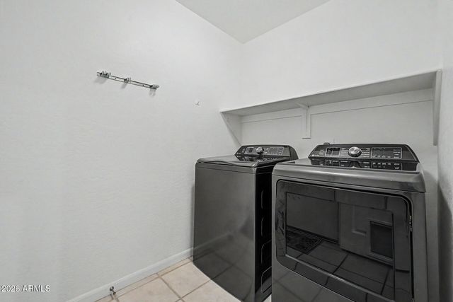 260 S YALE Court, Gilbert, AZ 85296