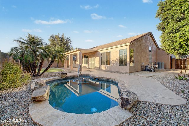 260 S YALE Court, Gilbert, AZ 85296