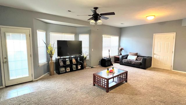 1103 Aaron Avenue, Monett, MO 65708