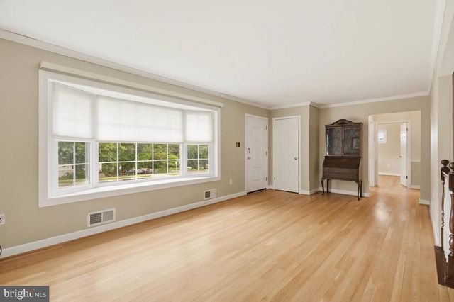 15605 BOND MILL RD, Laurel, MD 20707
