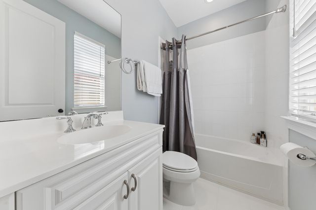 41 Via Floresta Drive, Boca Raton, FL 33487