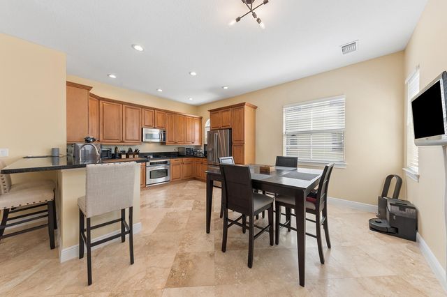 41 Via Floresta Drive, Boca Raton, FL 33487