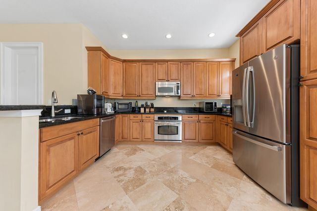 41 Via Floresta Drive, Boca Raton, FL 33487