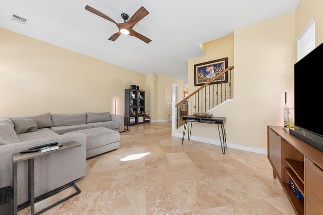 41 Via Floresta Drive, Boca Raton, FL 33487