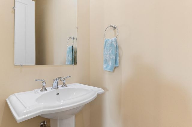 41 Via Floresta Drive, Boca Raton, FL 33487