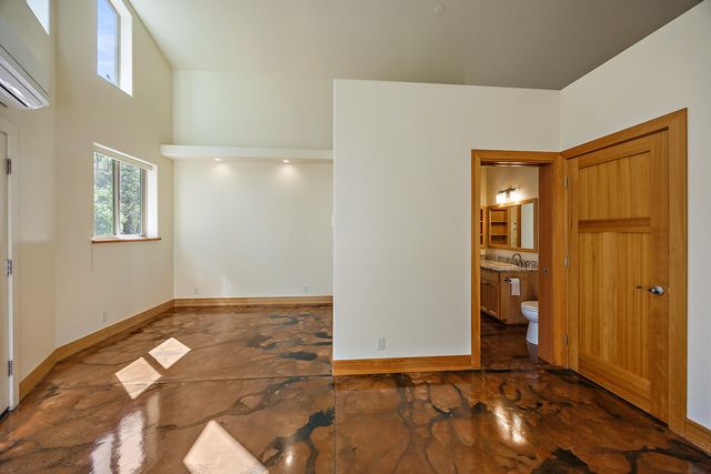 130 Westwood Street, Ashland, OR 97520