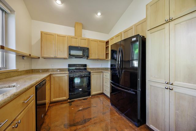 130 Westwood Street, Ashland, OR 97520