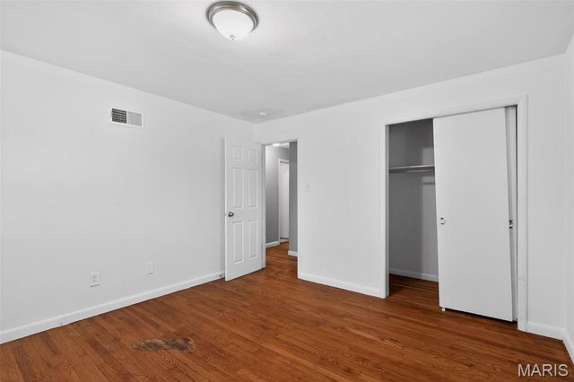 6801 Knoll Avenue, Berkeley, MO 63134