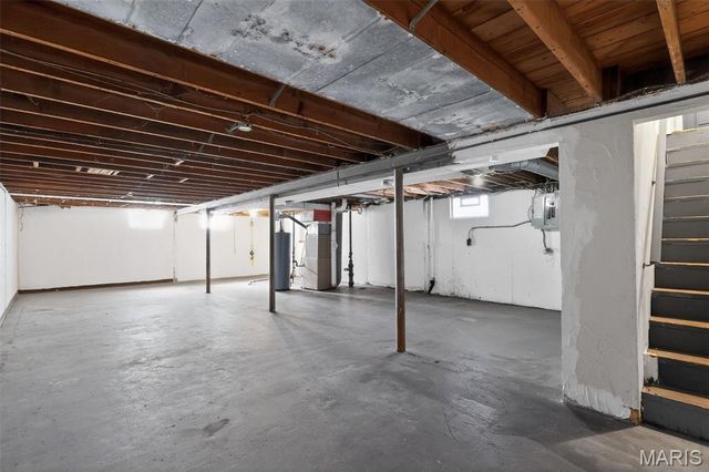 6801 Knoll Avenue, Berkeley, MO 63134