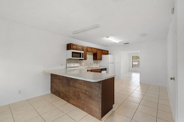 4108 NW 79th Avenue 1, Coral Springs, FL 33065
