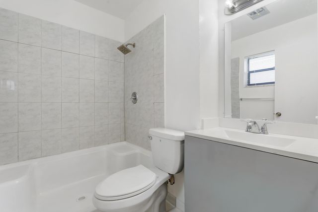 4108 NW 79th Avenue 1, Coral Springs, FL 33065