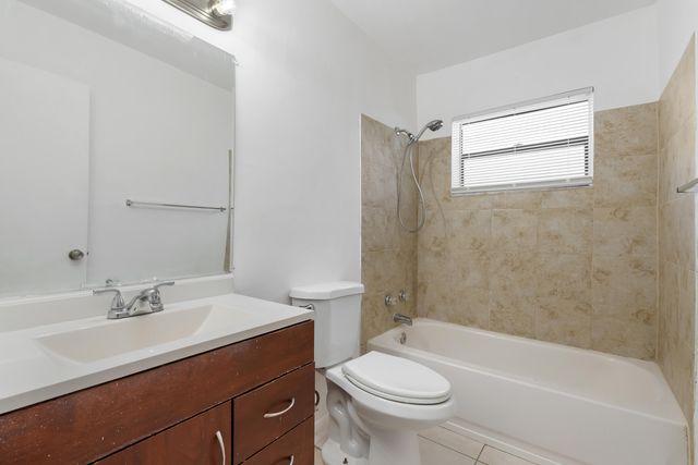 4108 NW 79th Avenue 1, Coral Springs, FL 33065