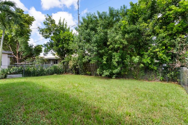 4108 NW 79th Avenue 1, Coral Springs, FL 33065