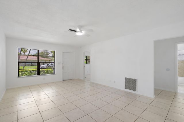 4108 NW 79th Avenue 1, Coral Springs, FL 33065