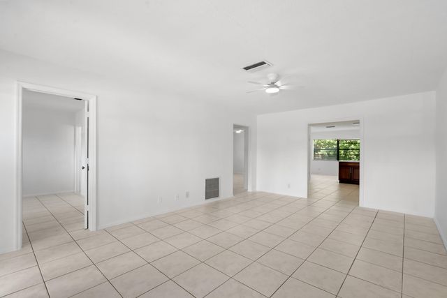 4108 NW 79th Avenue 1, Coral Springs, FL 33065